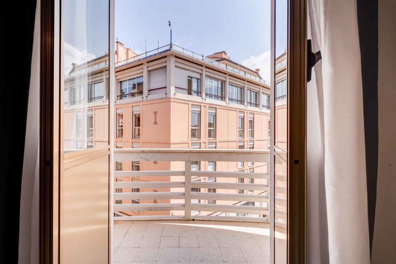 Апартаменты Bdc - Prestige 3Bdr 3Bath In Monti District Рим Экстерьер фото