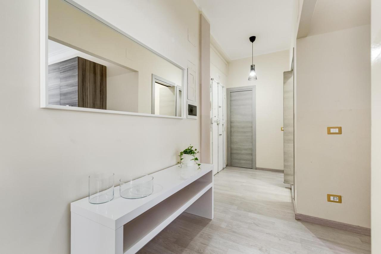 Апартаменты Bdc - Prestige 3Bdr 3Bath In Monti District Рим Экстерьер фото