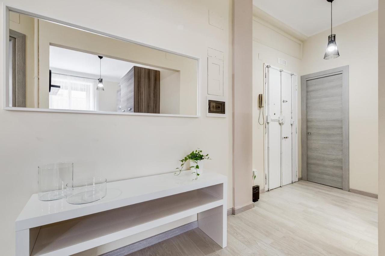 Апартаменты Bdc - Prestige 3Bdr 3Bath In Monti District Рим Экстерьер фото