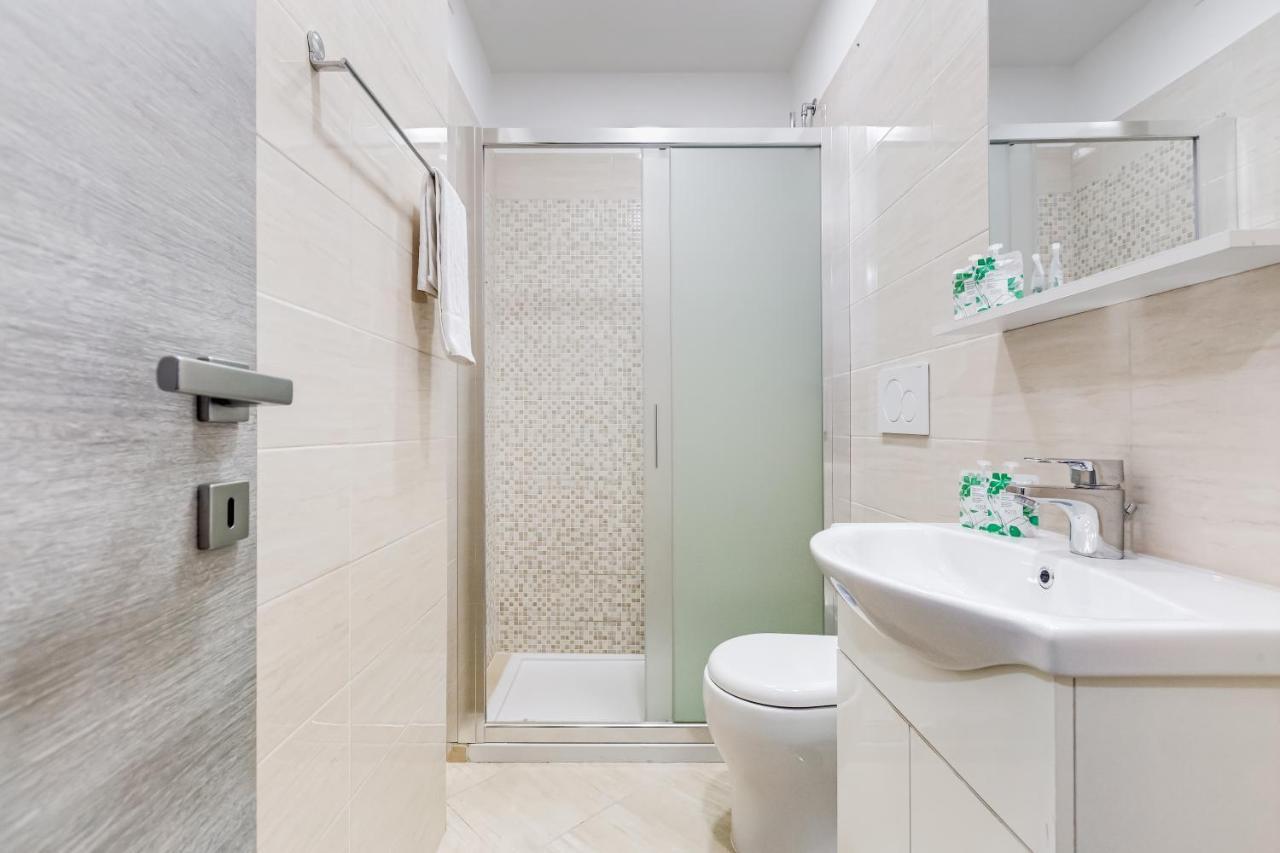 Апартаменты Bdc - Prestige 3Bdr 3Bath In Monti District Рим Экстерьер фото